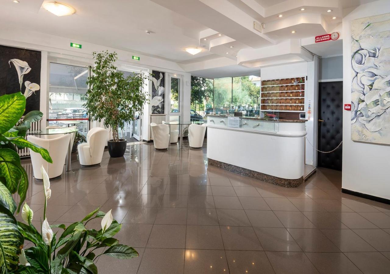 Hotel Mediterraneo Pesaro Eksteriør bilde