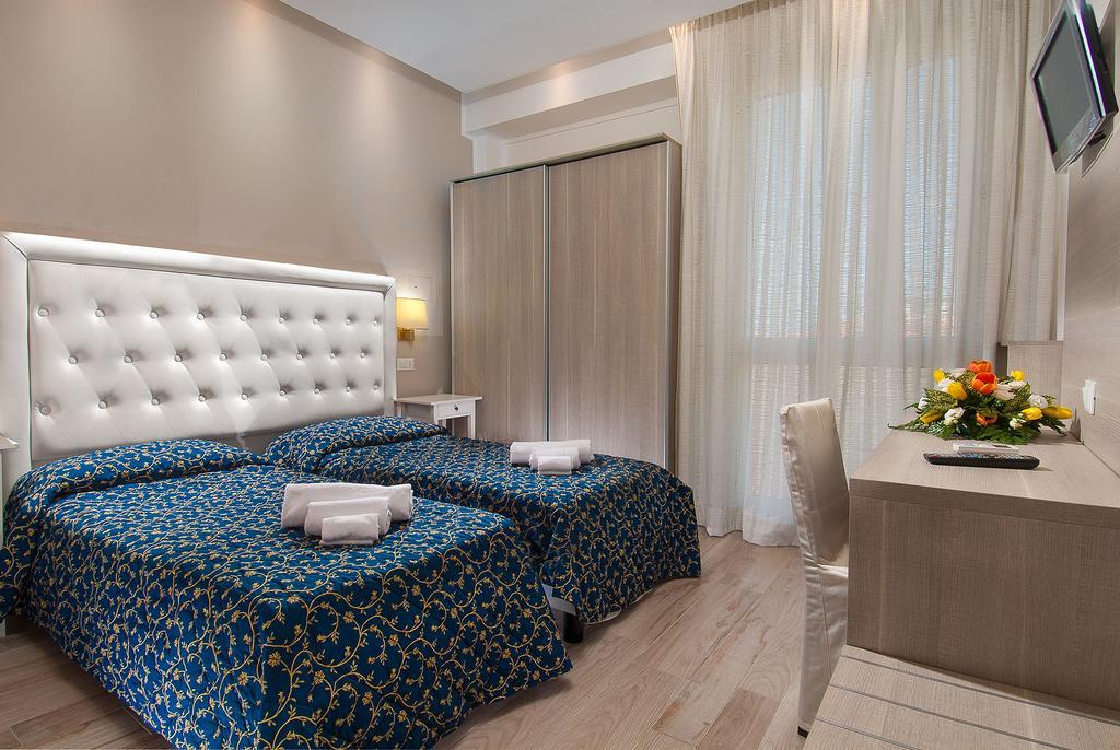 Hotel Mediterraneo Pesaro Eksteriør bilde